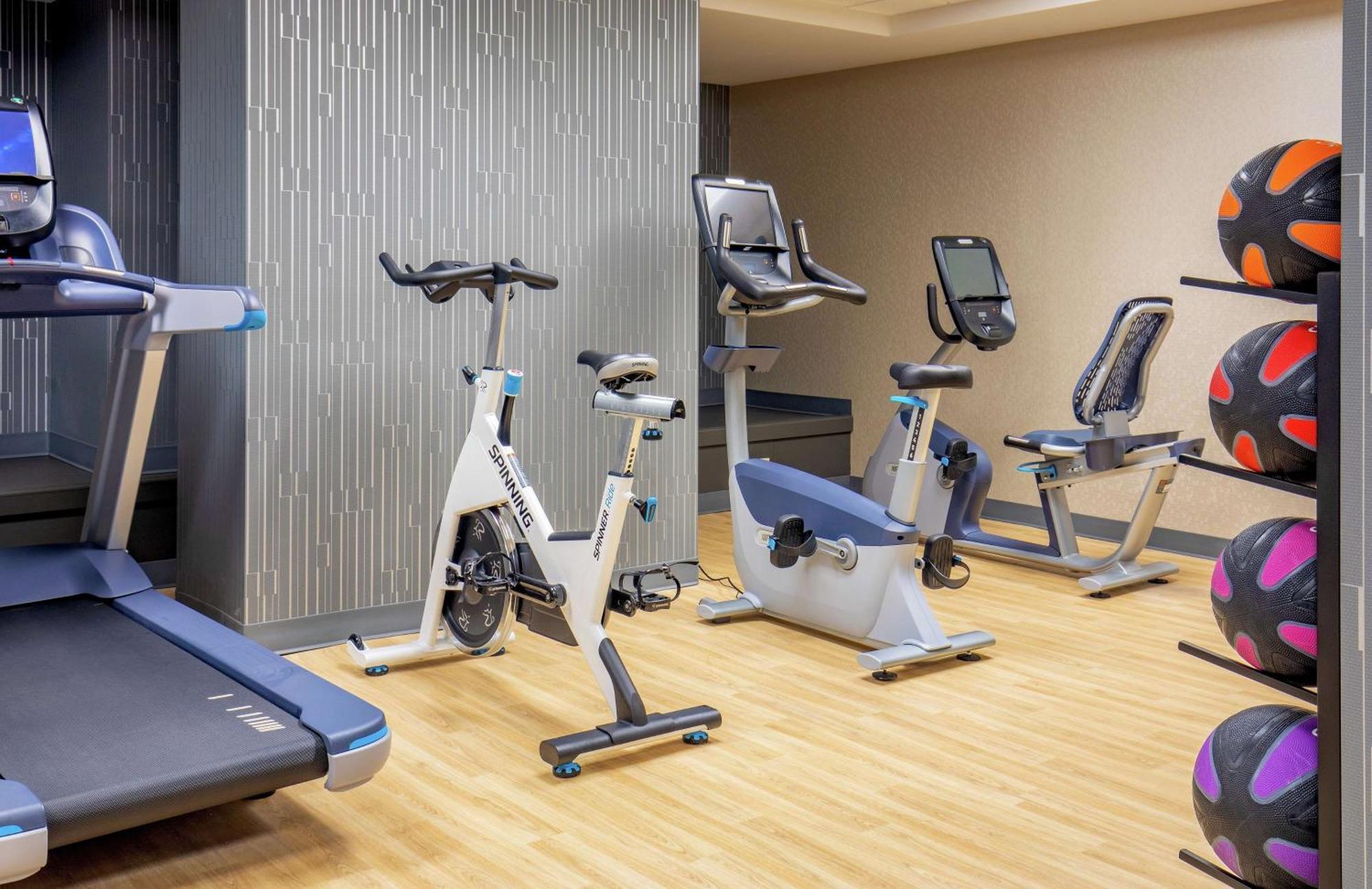Doubletree By Hilton Youngstown Downtown المظهر الخارجي الصورة